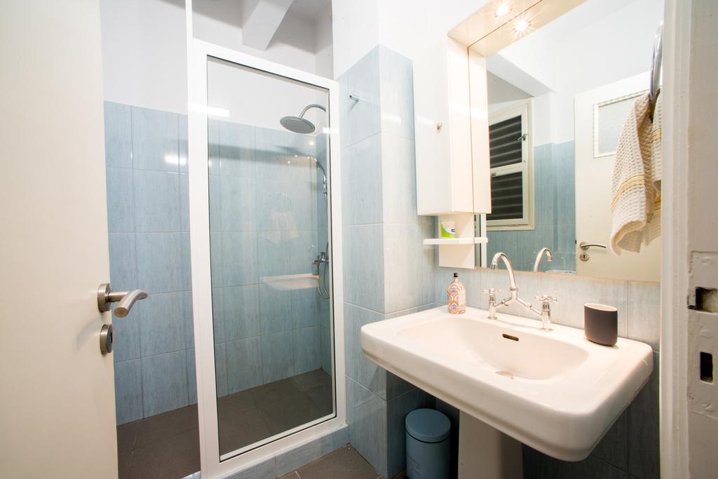 Central 5 Room Apartment Athen Eksteriør billede
